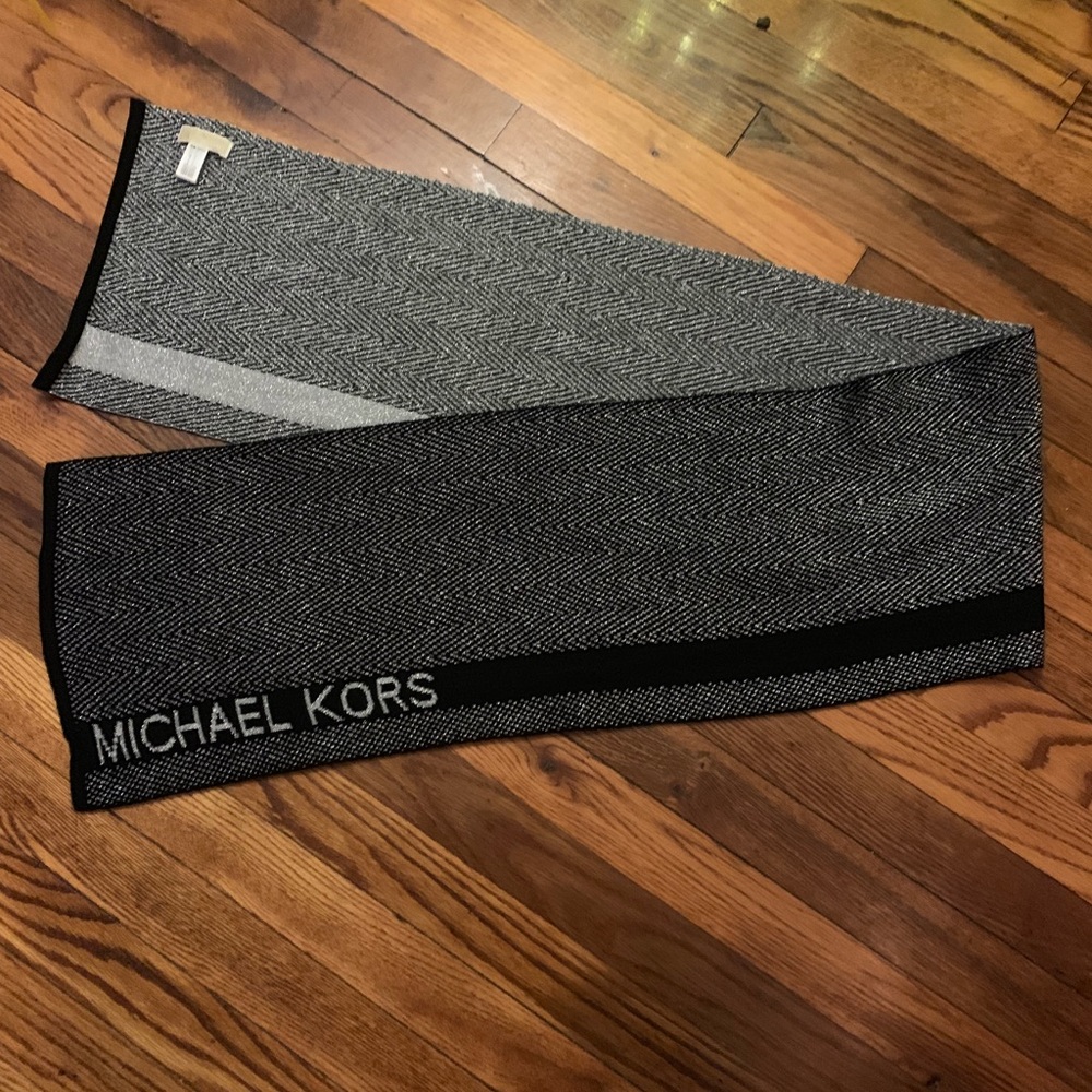 Michael lord adorable scarf